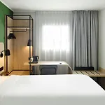 Campanile Hotel 3*